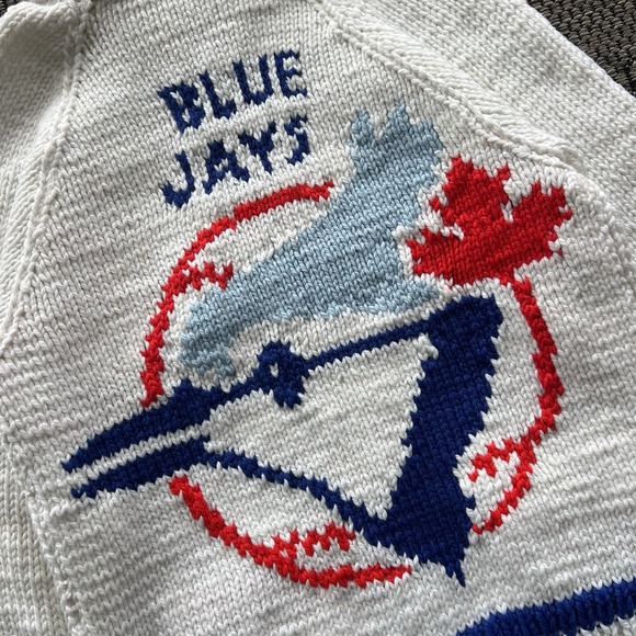 Vintage Blue Jays Cowichan Men's Medium White MLB Acrylic Hand Knit Cardigan - Picture 2 of 11